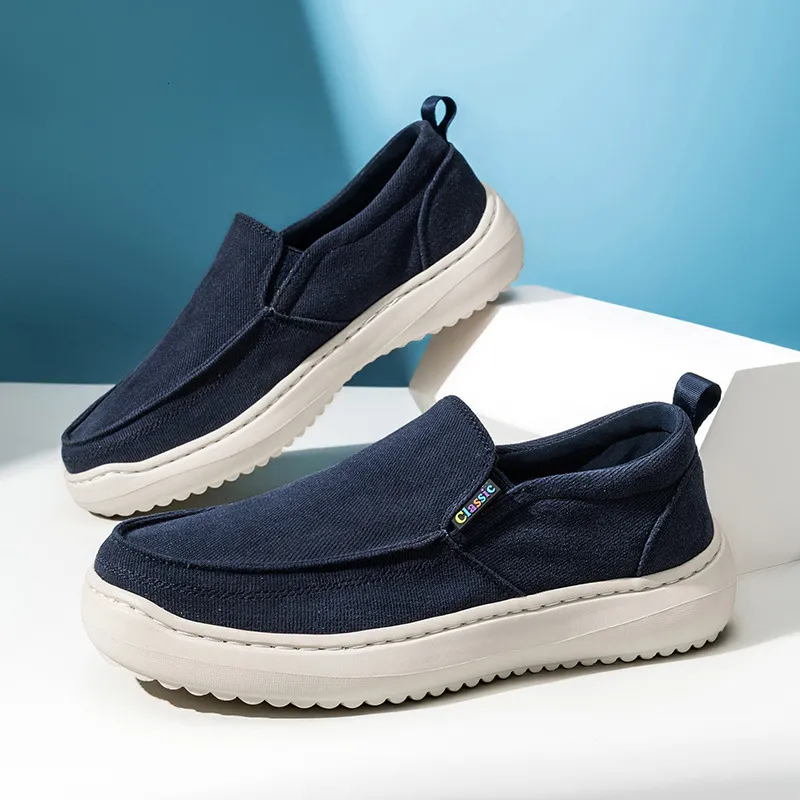 Lefu Non-Slip Canvas Shoes: Handcrafted Step-On Casual Dad  display picture 2