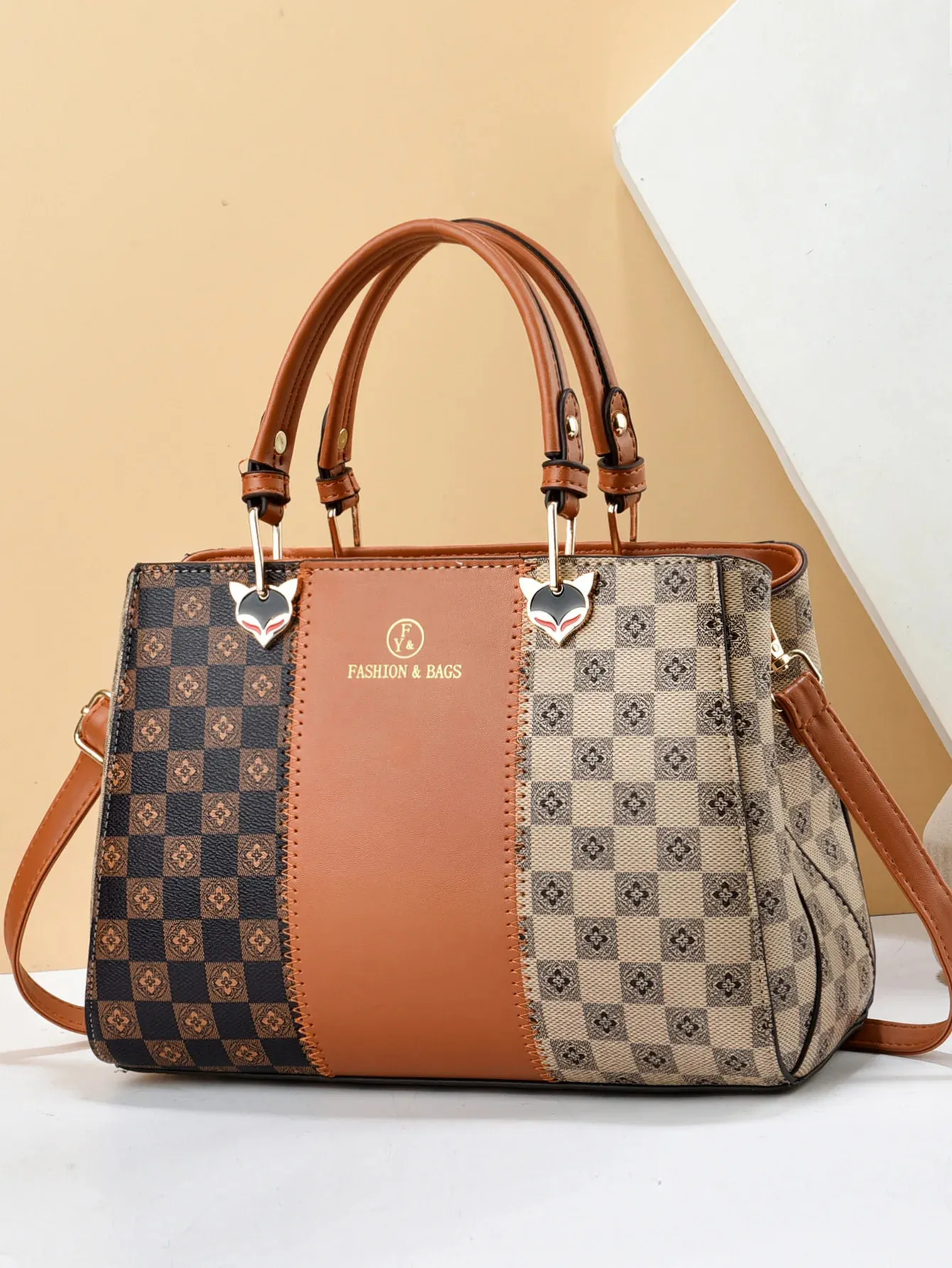 Y2K Colorblock‎ Woven Leather Shoulder Bag w/ Tassels Y2K Italian Leather Patchwork Color Block Shoulder Purse  main image 4