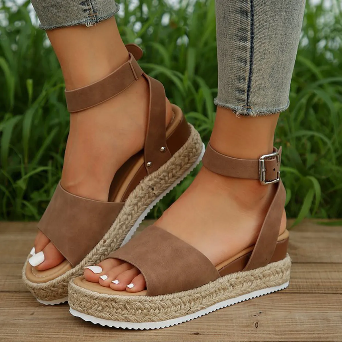 Summer Hemp Rope Platform Sandals: Unique Wood Grain Slopes for Versatile  Fashion