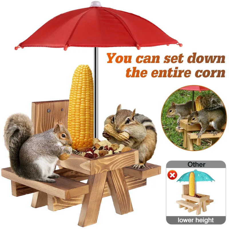YOUEON Wooden Squirrel Feeder With Umbrella And Corn Cob Holder