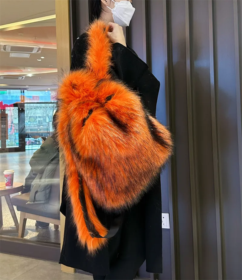 バッグ [Import] Leopard fur punk Backpack Y2K Amazon.com: JHTPSLR Fuzzy Backpack for Women Leopard and Tiger