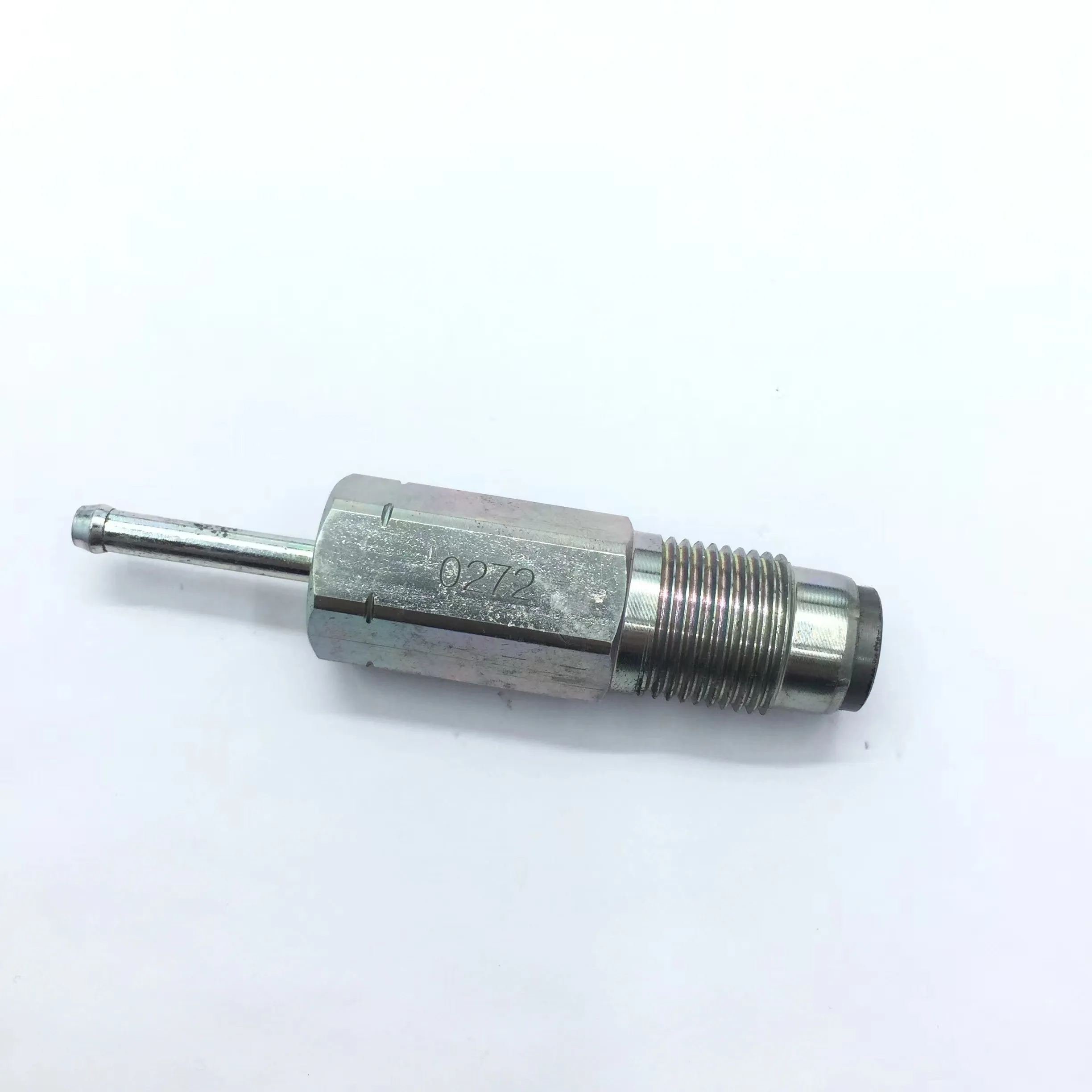 Diesel Fuel Pressure Relief Valve for Toyota / Denso System - 095420-0670 Diesel Fuel Pressure Relief Valve for Toyota / Denso System - 095420-0670