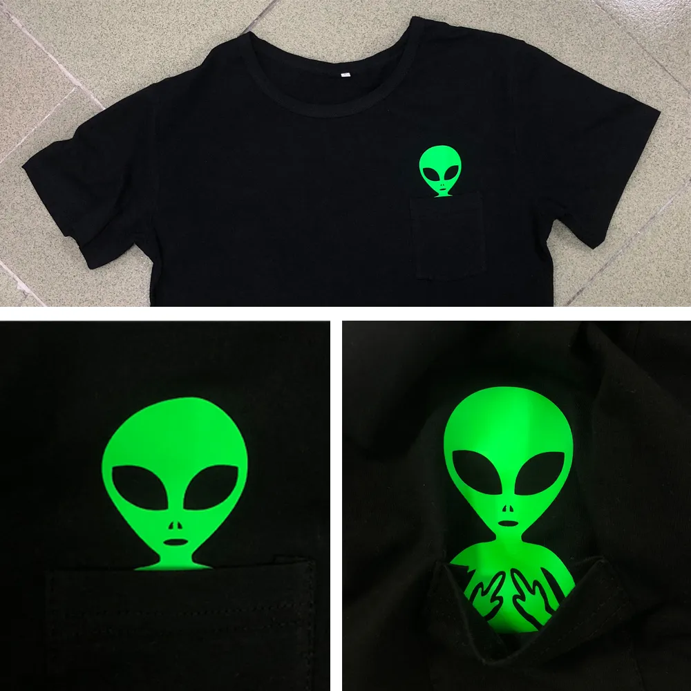 Green Alien Middle Finger Pocket T-Shirt - Funny 90s Graphic