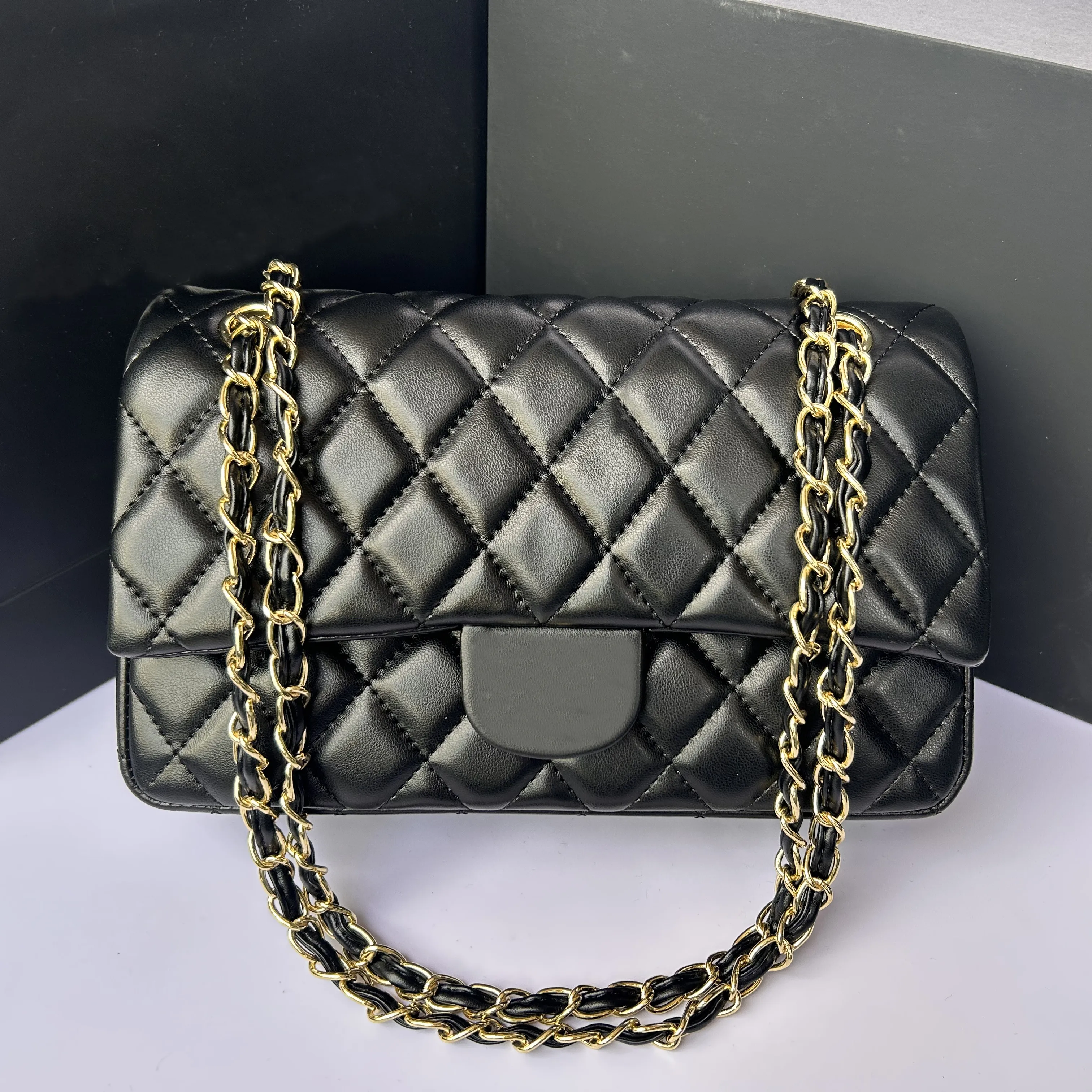 Chain Bag Designer Plaid Flap 5A Caviar Leather Double Letter Solid Color Buckle Square Stripe Lady Messenger