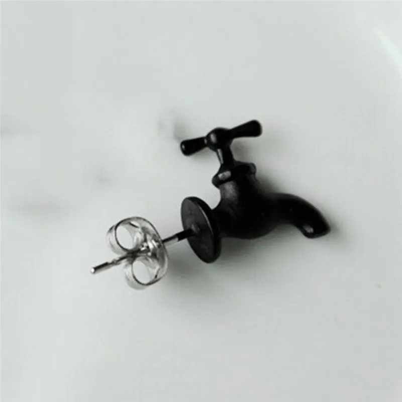 Herunwer Gothic Faucet Stud Earrings for Women Men New Funny  Punk Water Faucet Shape Stud Earrings main image 2
