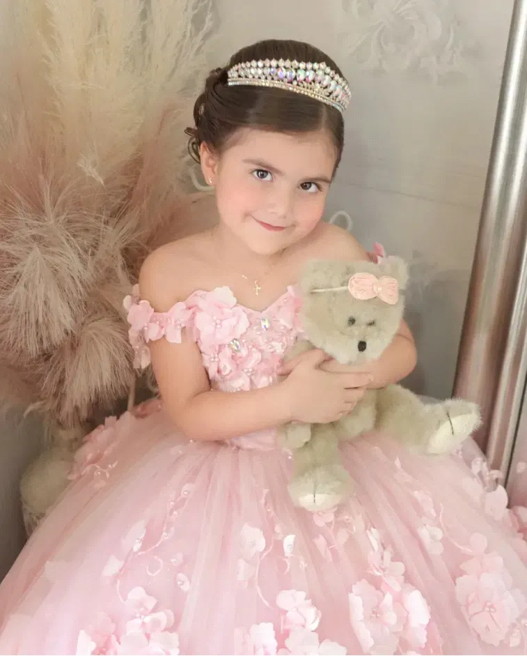 Princess Pink Flower Girls Dress 3D Floral Appliques Off Shoulder Ball Gown  Toddler Kids Formal Wear from Dhgate Flower Girls' Dresses - price 159.2