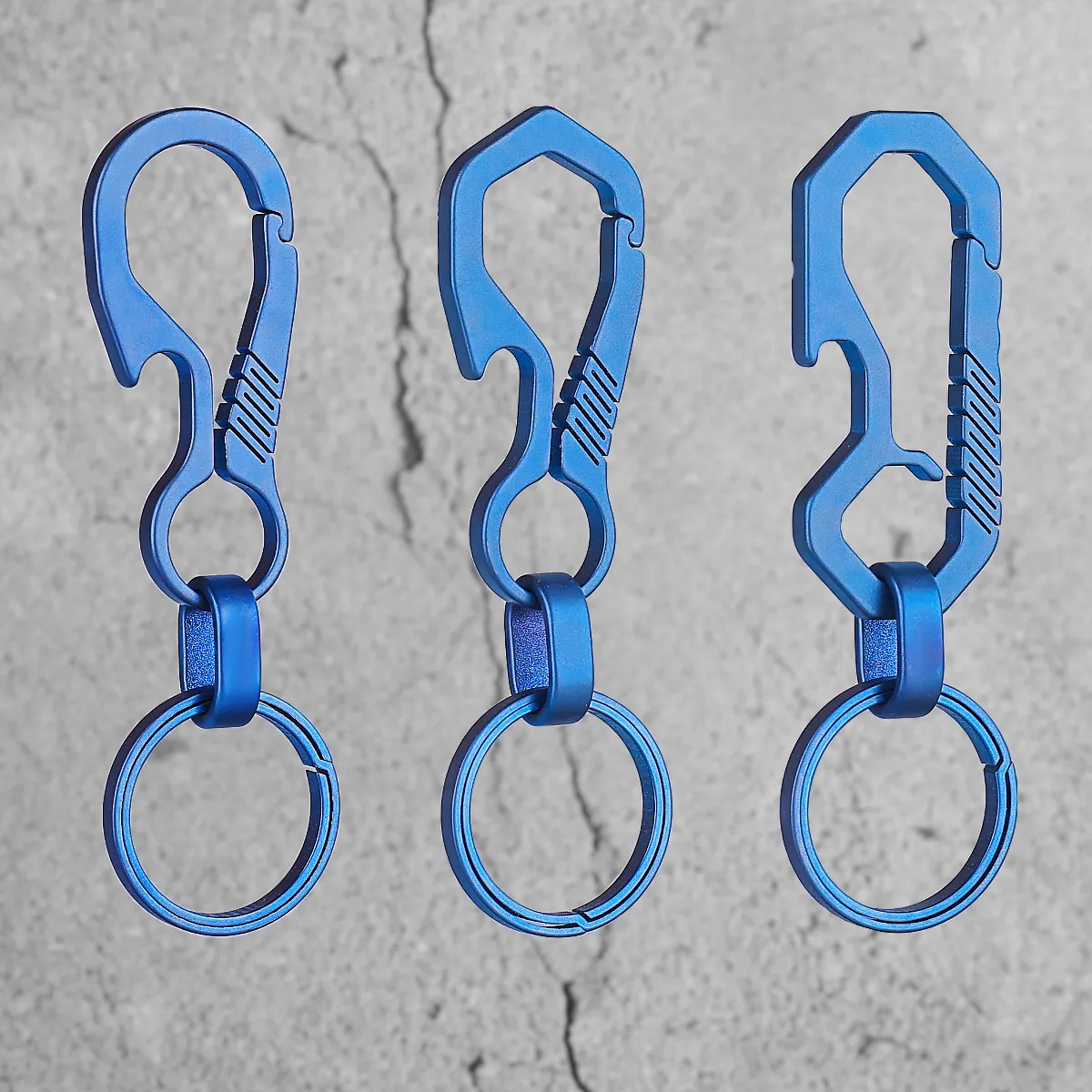 Real Titanium Keychain for Men, Carbine Car Key Ring Holder, Super  Lightweight Toasted Blue Keychain, EDC Luxury Best Xmas Gift