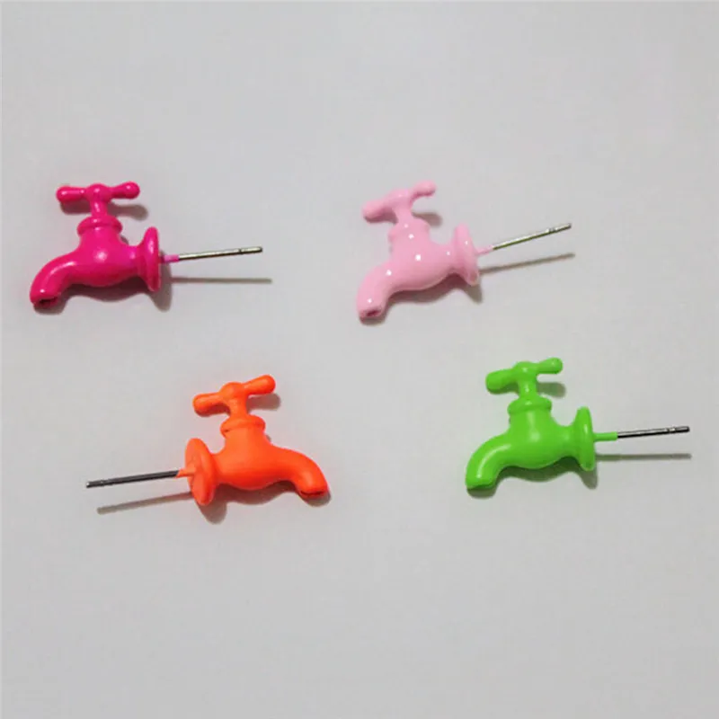 Herunwer Gothic Faucet Stud Earrings for Women Men New Funny  Punk Water Faucet Shape Stud Earrings display picture 1