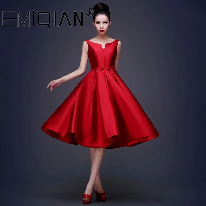 cocktail dresses with sleeves knee length Deep V-Neck Knee-Length Wholesale Cocktail Dresses main image 0