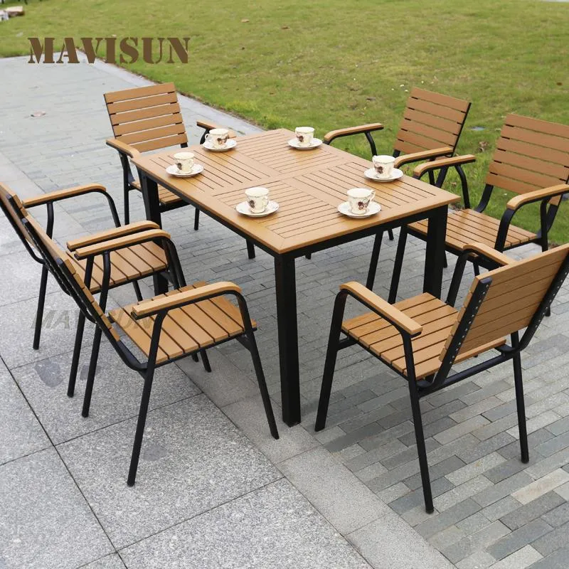 outdoor plastic table and 4 chairs
