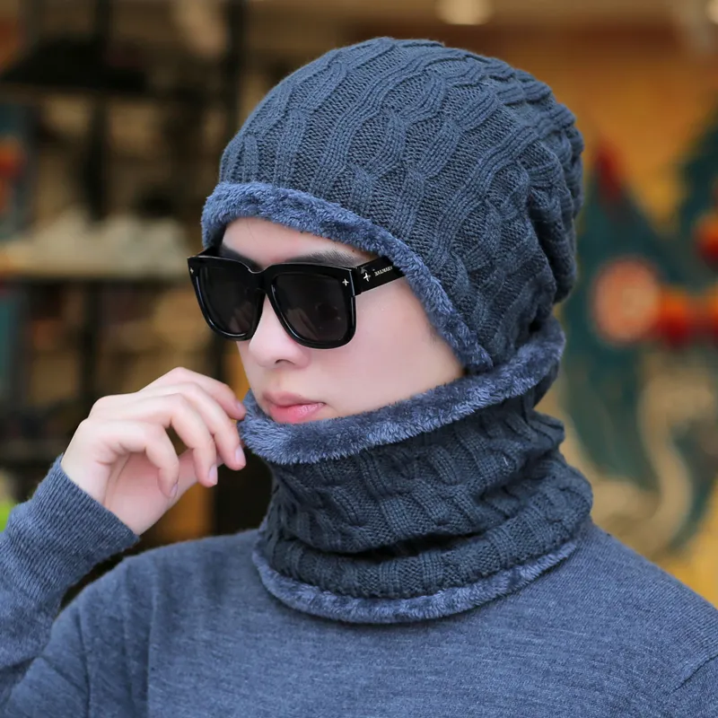 Unisex Winter Hat Set with Thick Knitted Beanie and Fur  display picture 1
