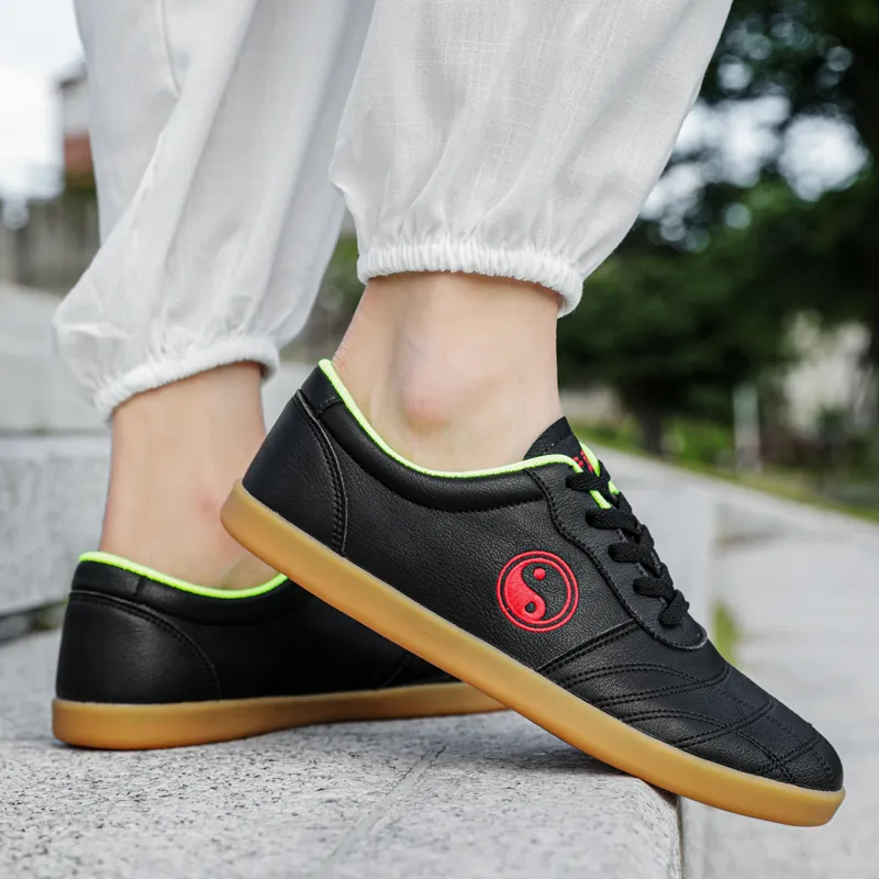 Tai chi shoes with fluidmaster arch support