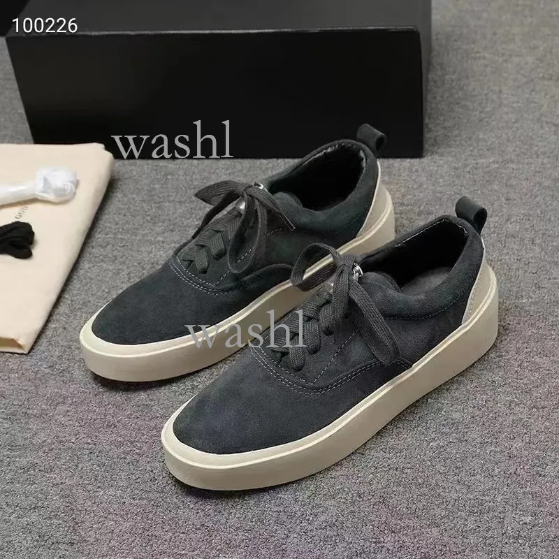 【送料&関税込】Fear of God Black Low Top Sneakers With Logo Adidas x Fear Of God Athletics I 