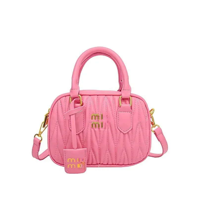Luxurious Miu Wander Matelasse Tote Bag Premium Vegan Leather Tote with Adjustable Strap