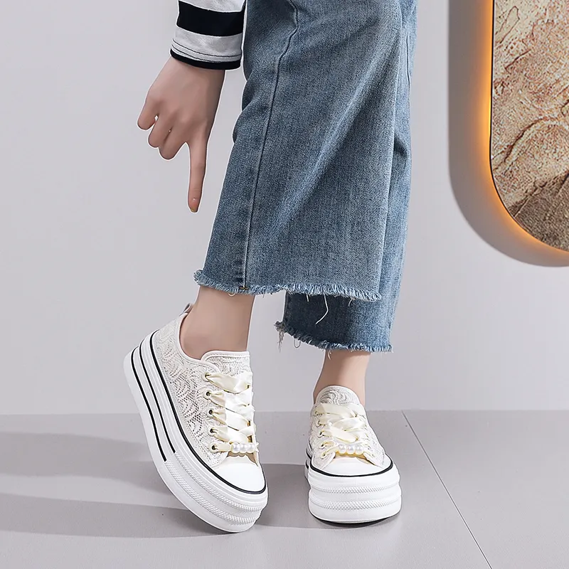 Free Shipping Women Classic Running Shoes Low Flat Breathable Comfort Black Cream Khaki Ivory Womens Trainers Sport Sneakers GAI