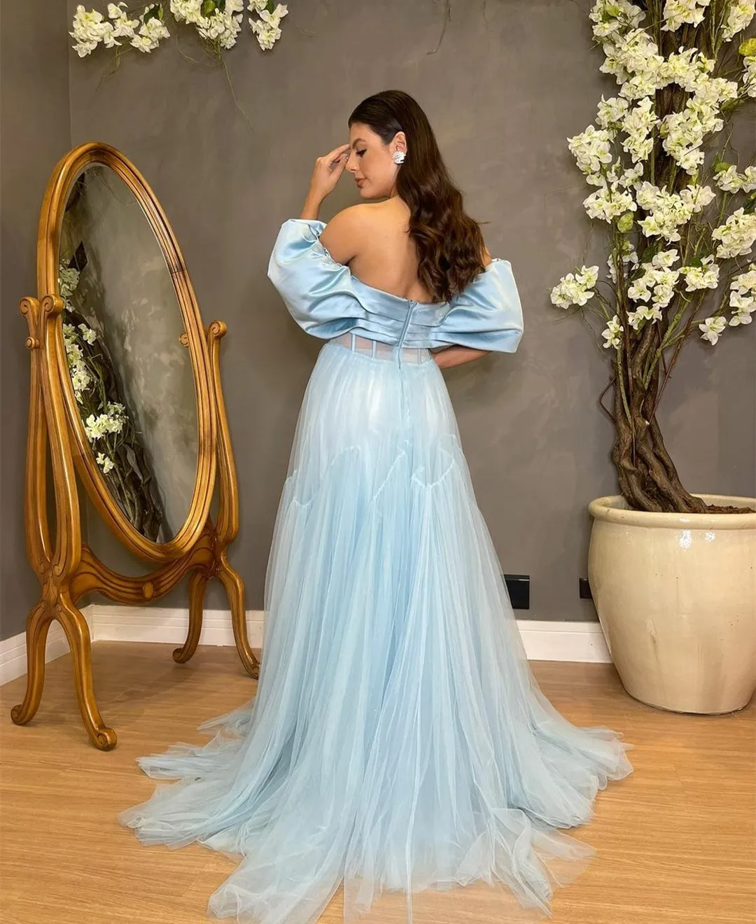 Vintage Long Off Shoulder Tulle Evening Dress A-Line Light Blue Satin Pleated Prom Dress with Watteau Train from Dhgate Evening Dresses - price 72.39 Vintage Long Off Shoulder Tulle Evening Dress A-Line Light Blue Satin Pleated Prom Dress with Watteau Train from Dhgate Evening Dresses - price 72.39
