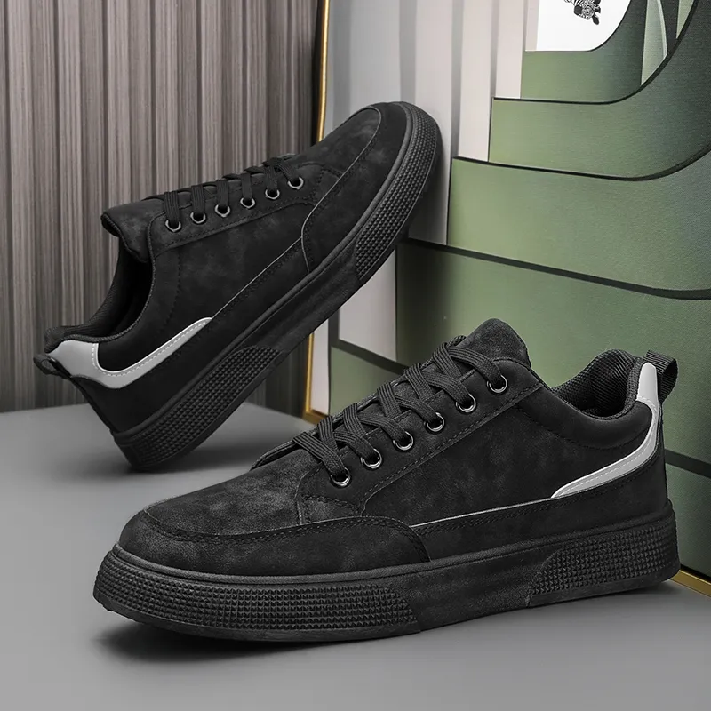 Men s Running Skateboarding Shoes Customizable Wholesale Fashion Footwear