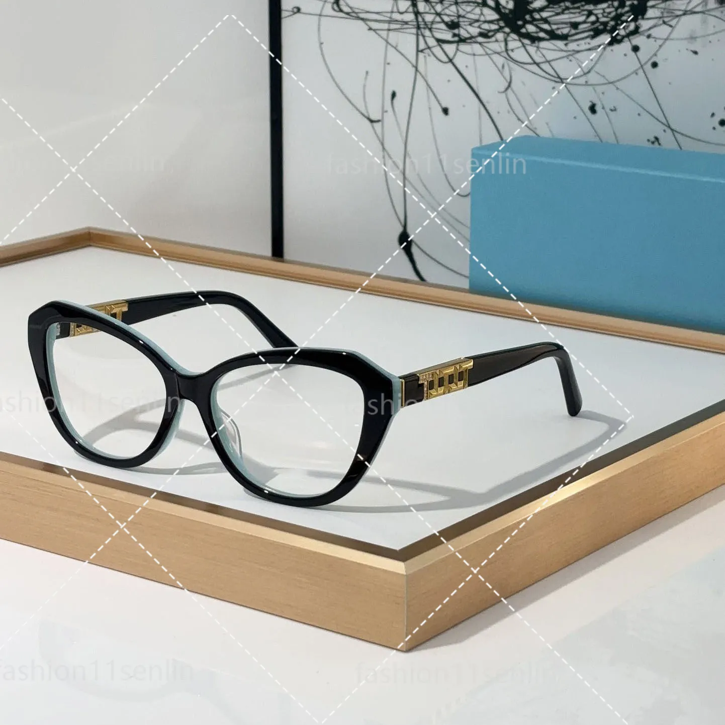 Stylish Sunglasses Premium Designer Frames for Men Women 2024 Collection