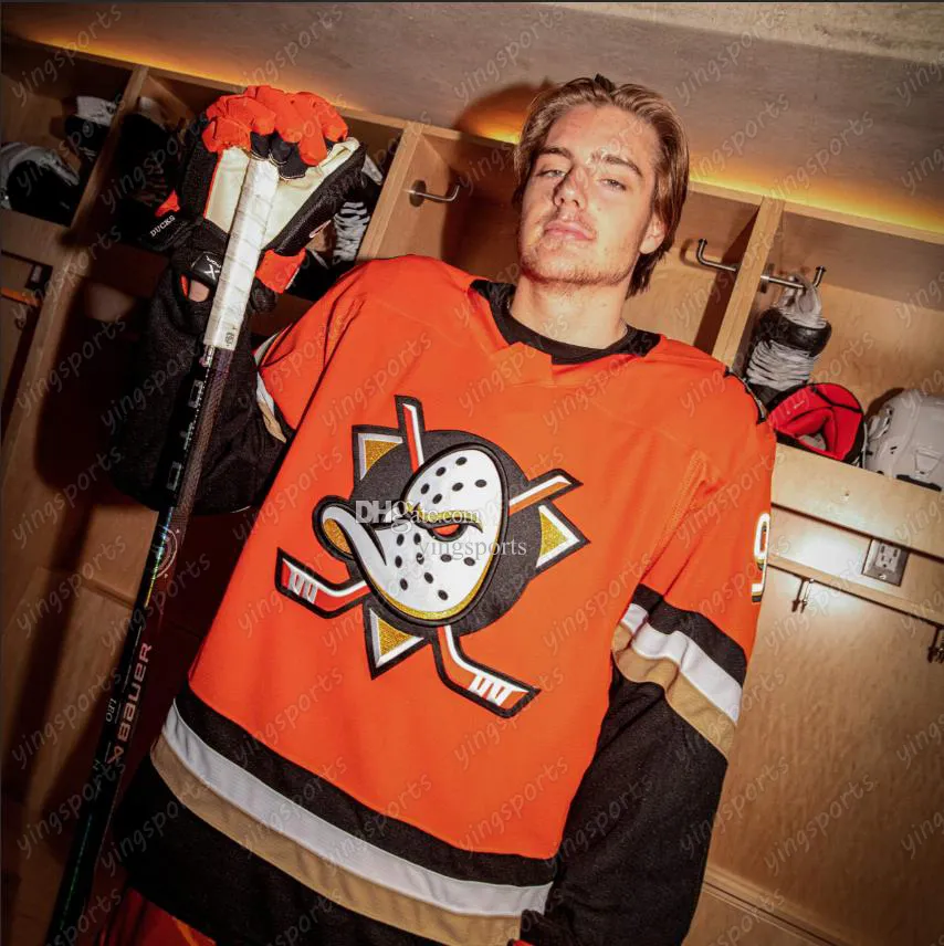 ダックス20242025を明らかにする新しいユニフォームレオカールソン