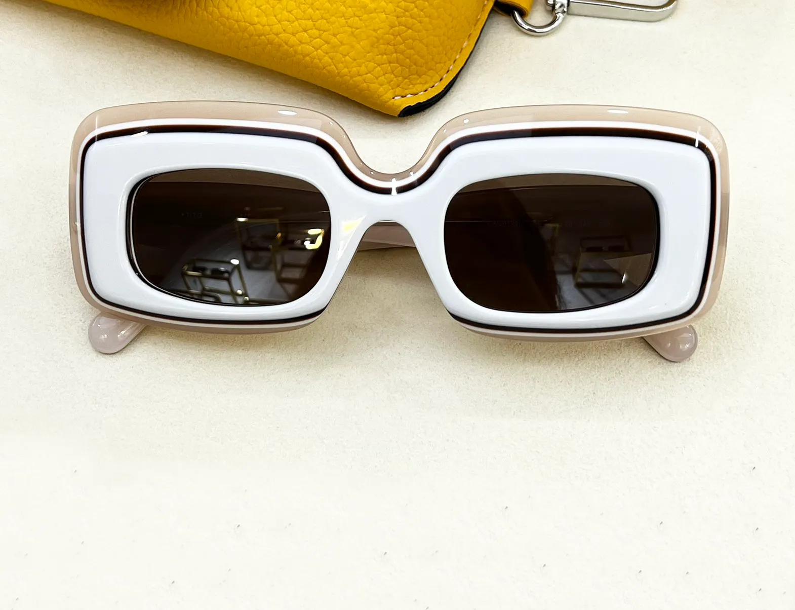 Chunky Rectangle Sunglasses UV400 Protection Acetate Frame Fashion Sunglasses for Women & Men, Thick-Frame Square  main image 3