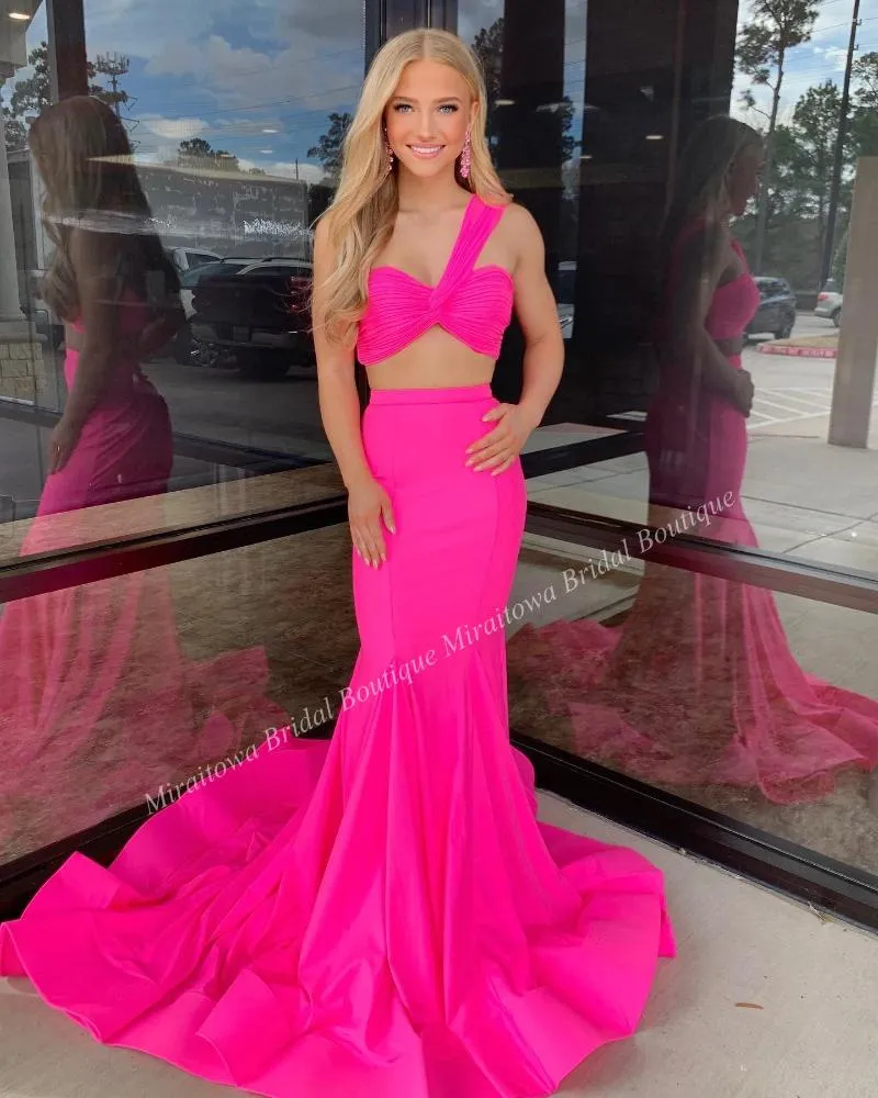 Party Dresses Two Piece Prom Dress Ruched One-Shoulder Winter Formal Evening Wedding Guest Gown Floor-Length Crop Top from Dhgate Urban Sexy Dresses - price 259.27 Party Dresses Two Piece Prom Dress Ruched One-Shoulder Winter Formal Evening Wedding Guest Gown Floor-Length Crop Top from Dhgate Urban Sexy Dresses - price 259.27