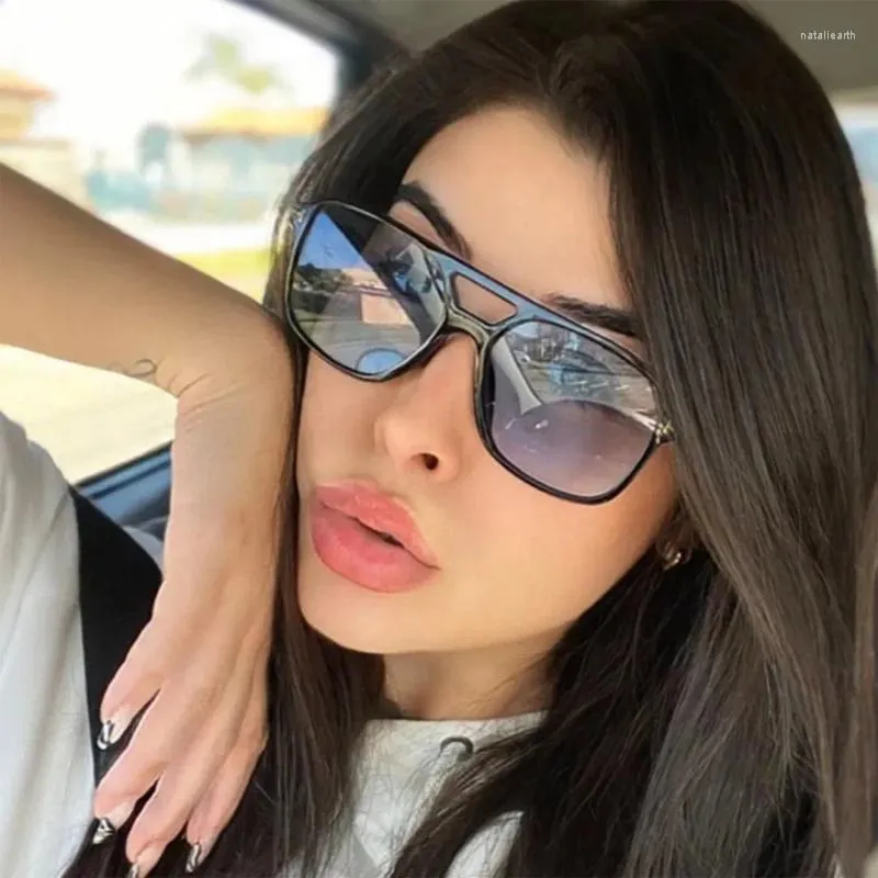 Lunettes de soleil 2024 Fashion Big Frame Men Square Sun Glasses Salle Femme Retro Vintage Gafas de haute qualite