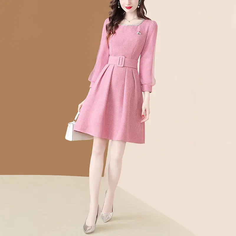 Womens Tweed A-Line Dress with Sparkling Bee Brooch and