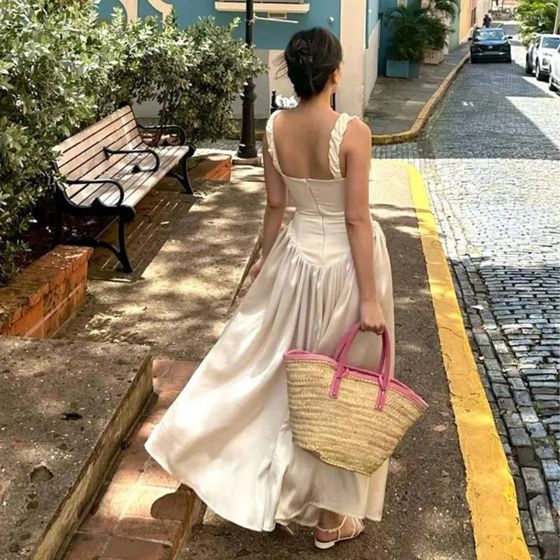 Square Neck Sling Splicing Backless Dress for Women in Polyester Broadcloth Ethnic Style from Dhgate Ethnic Clothing - price 43.76 Square Neck Sling Splicing Backless Dress for Women in Polyester Broadcloth Ethnic Style from Dhgate Ethnic Clothing - price 43.76