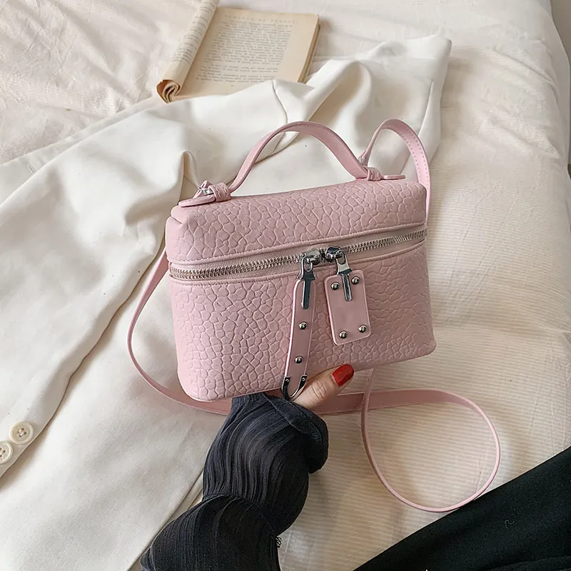 [JILLSTUART]★24FW★韓国人気★Joy buckle mini cross bag JILLSTUART]☆YOUTH☆MINI CROSS BAG (JILLSTUART/ショルダー