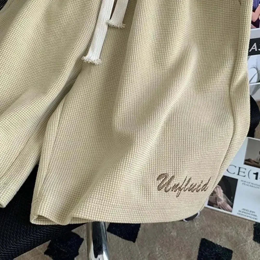 Combinaison de sport gaufrée unisexe été hommes ample à manches courtes t-shirt short jogging tenue deux pièces ensemble lettre imprimé décontracté_voghion.com