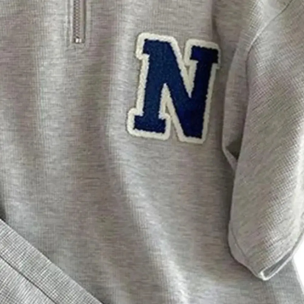 Combinaison de sport gaufrée unisexe été hommes ample à manches courtes t-shirt short jogging tenue deux pièces ensemble lettre imprimé décontracté_voghion.com