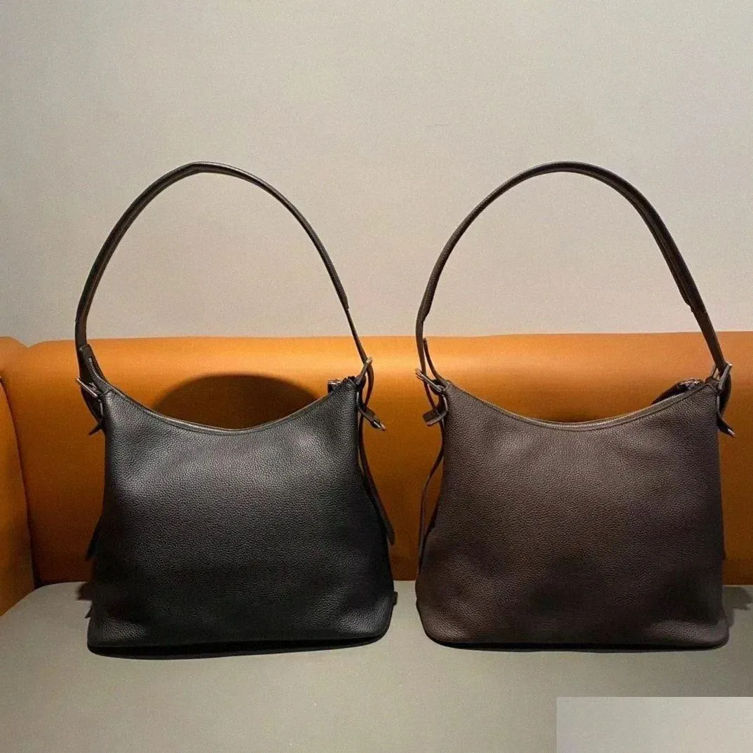 Lemaire Weekend Belt Hobo The Row Evening Bag Unisex Pebbled 