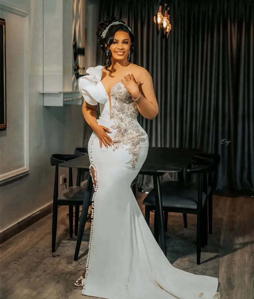 chinese dress ladies Luxury Long Mermaid Sweetheart Strapless Ruffles Beaded Crystal Wedding Dress