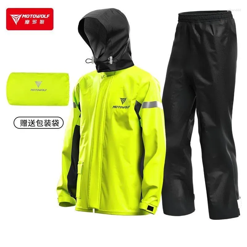 Decathlon raincoat with pant hotsell