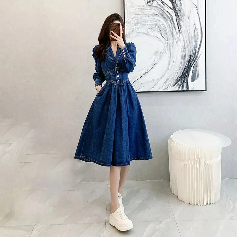 ワンピース AMERI 4WAY DENIM DRESS COAT Ameri（アメリ）の「UND 3WAY DENIM DRESS（ワンピース）」 - WEAR