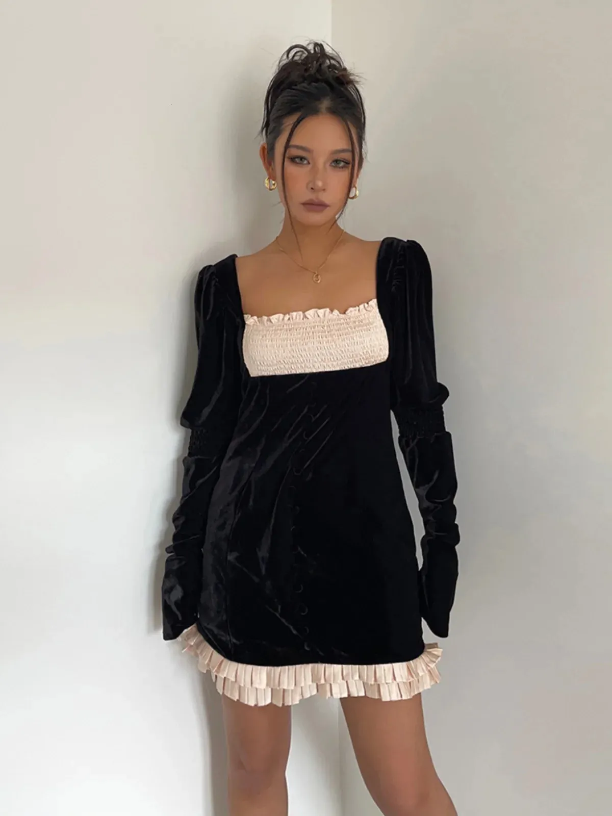 Vestido De Gamuza Elegante Francés |Falda Delgada, De Manga Larga