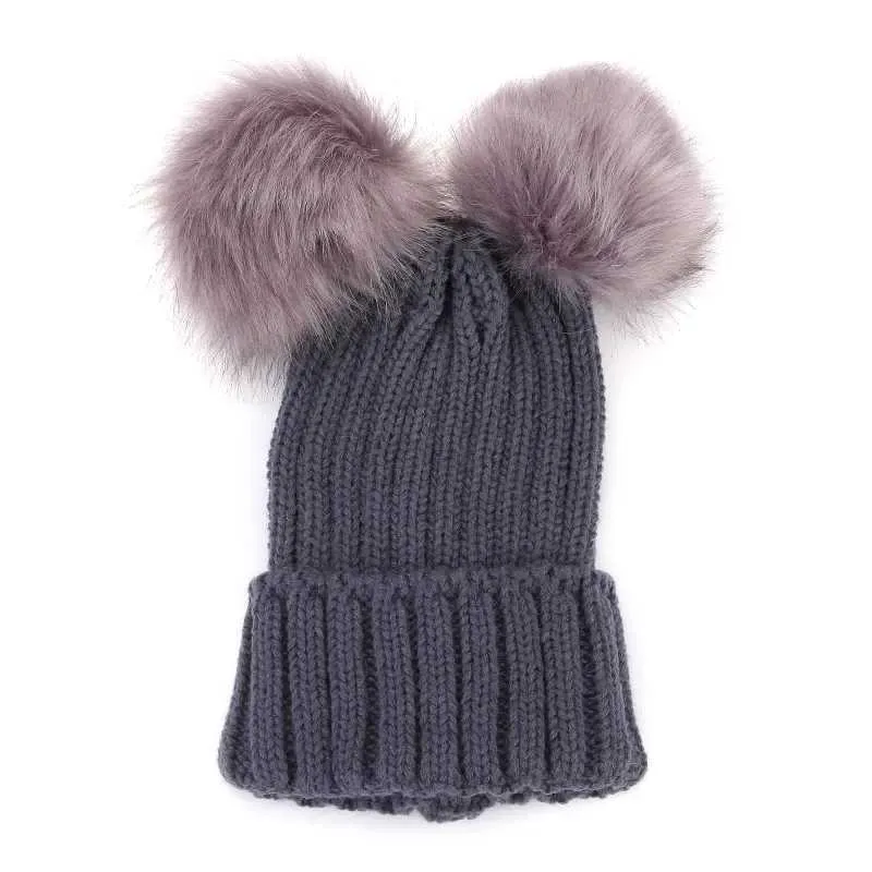 Cappello Invernale Donna Con 2 Pompon Pelliccia Sintetica Rimovibili – Morbido E Caldo Per Il Freddo