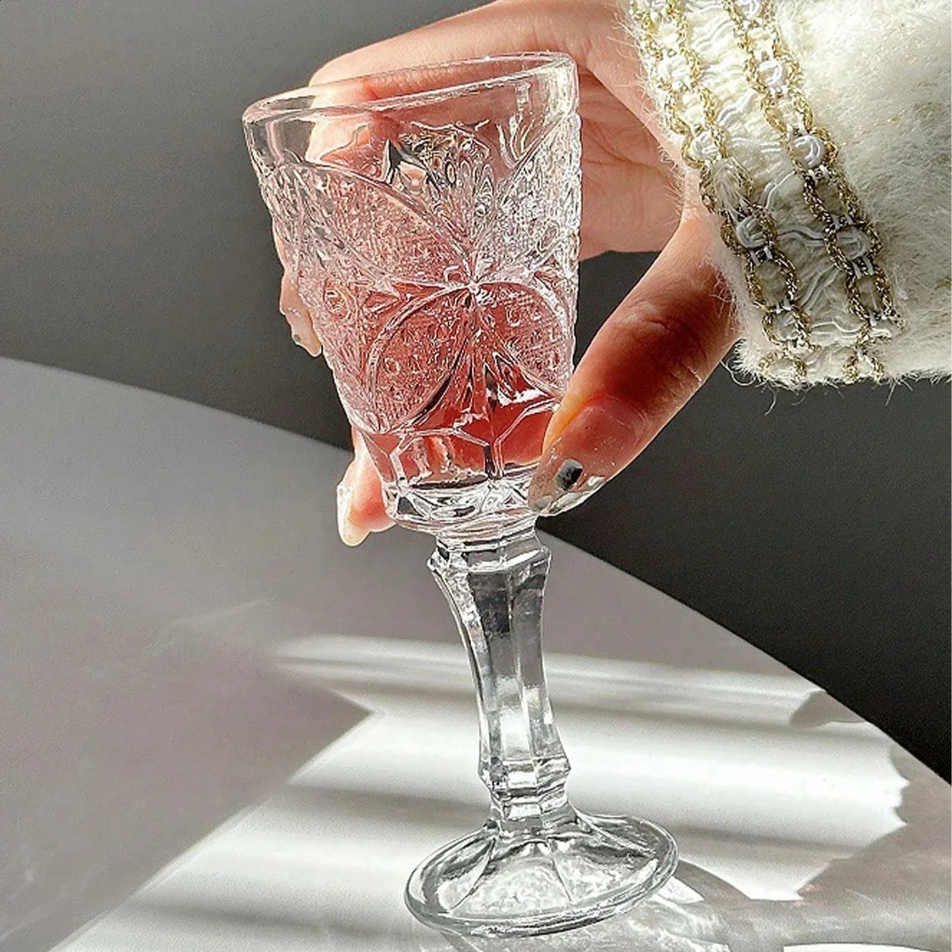 6 oz 65 ml High-Footed White Wine Glasses with Flower Carving Round Crystal  Glass Cups for Home Decoration from Dhgate Wine Glasses - price 47.07