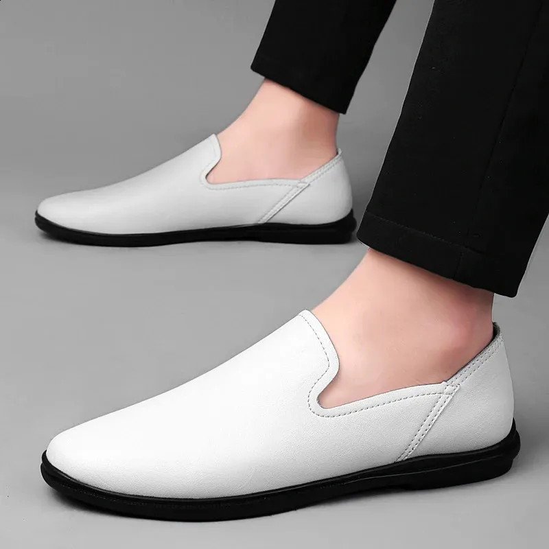 Bass Mens Size 11.5 M White Leather Loafers Driving Shoes Men Textured Leather Driving White Loafer main image 4