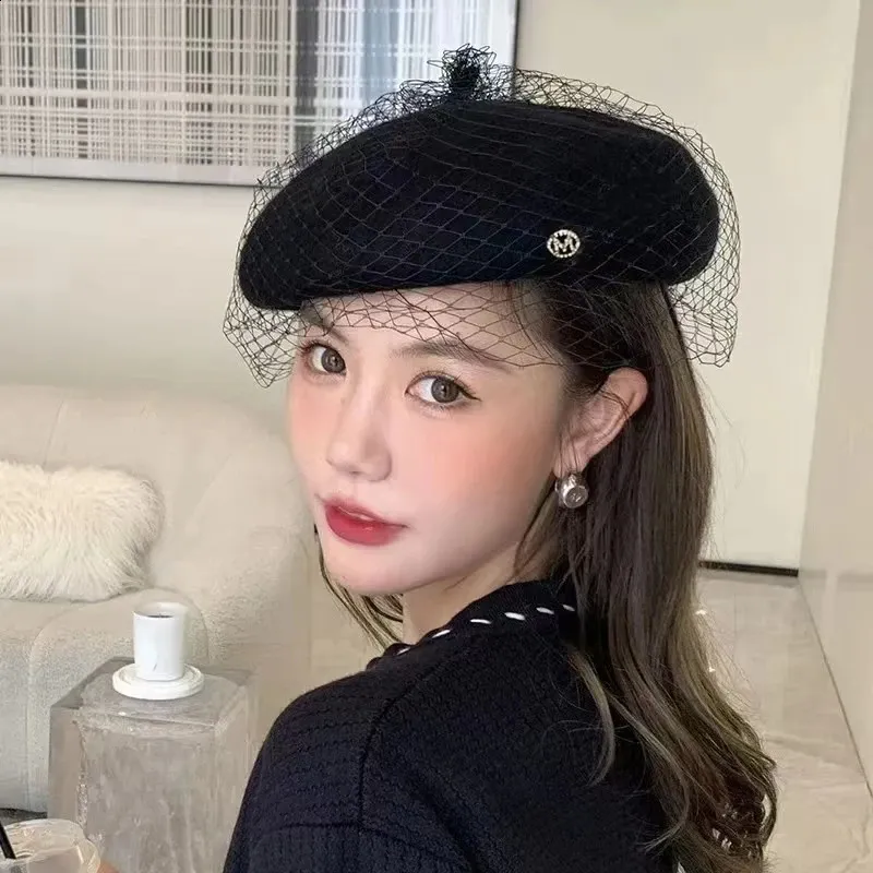 Premium Wool Beret with Mesh Veil - Elegant French Style  display picture 1
