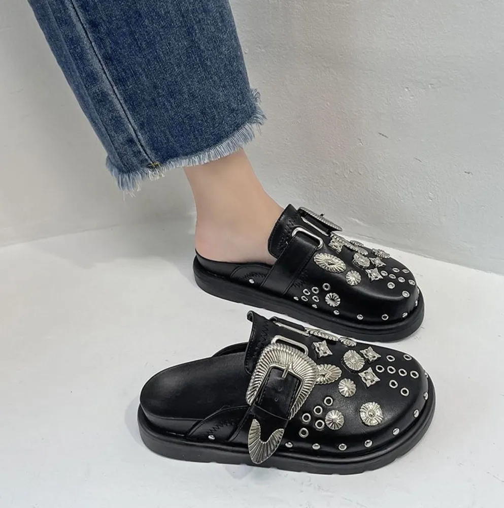 Womens Toga Virilis Winter Designer Slippers: Punk Style