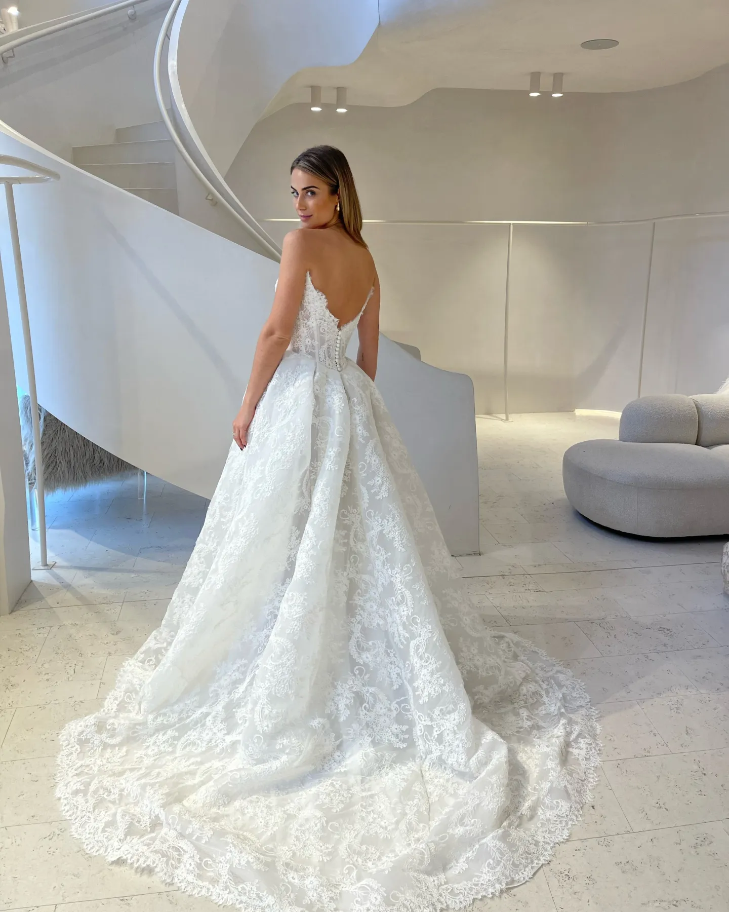 A Line Lace Strapless Wedding Dress Plus Size with Front Split and Chapel Train from Dhgate A-Line Wedding Dresses - price 510.28 A Line Lace Strapless Wedding Dress Plus Size with Front Split and Chapel Train from Dhgate A-Line Wedding Dresses - price 510.28