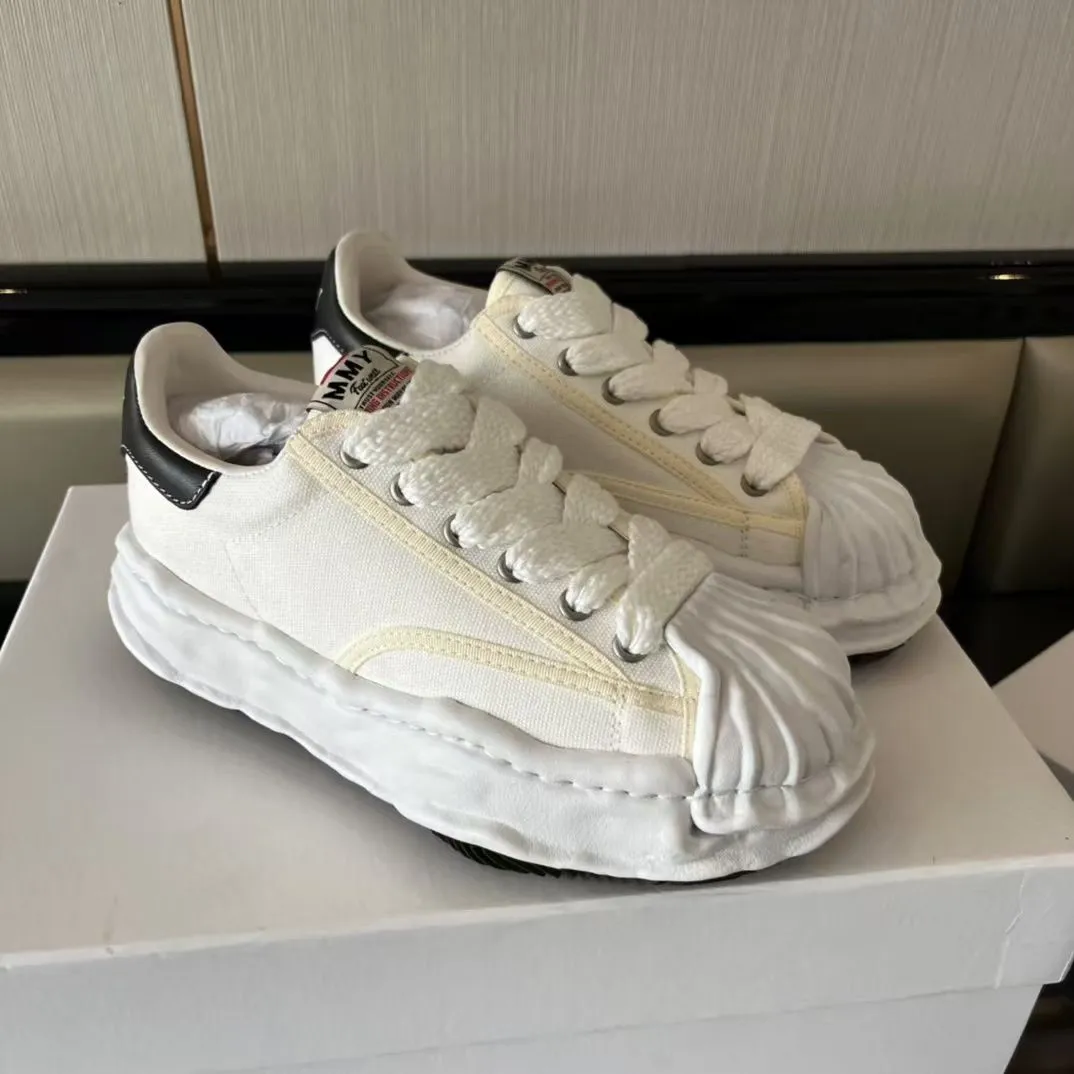 Luxury Japanese Canvas Sneakers with Thick Platform Casual Couple Shoes  for Men Women