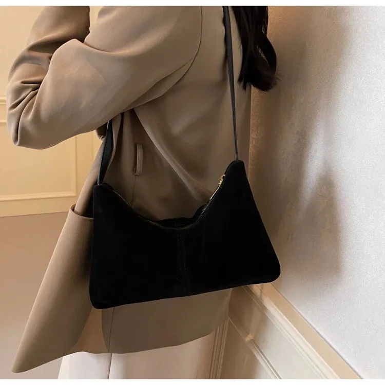 High-Quality Velvet Shoulder black bag with Large Capacity High-Quality Velvet Shoulder black bag with Large Capacity