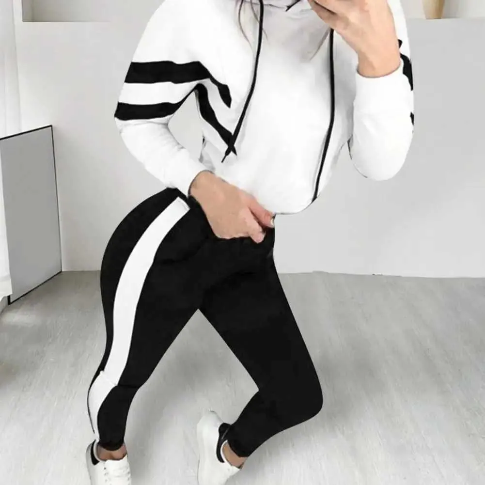 Save Big on Bulk Women's Crop Top Sweatshirt Sweatpants And Hoodie Set  Women's Super Soft Long Sleeve Drawstring Sweat Suit With Crop Top Hoodie,  Warm