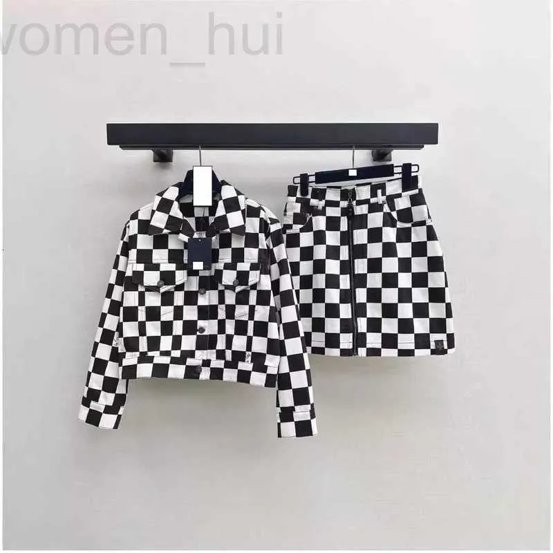 Two Piece Dress Designer 24 Autumn/Winter High End... From Women_hui,  $117.48 | DHgate.Com