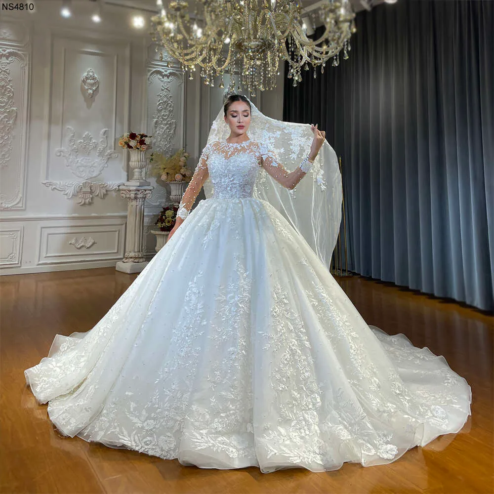 Off White Lace Ball Gown Wedding Dress with Sweep Train and Covered Button  Back from Dhgate Ball Gown Wedding Dresses - price 1487.16