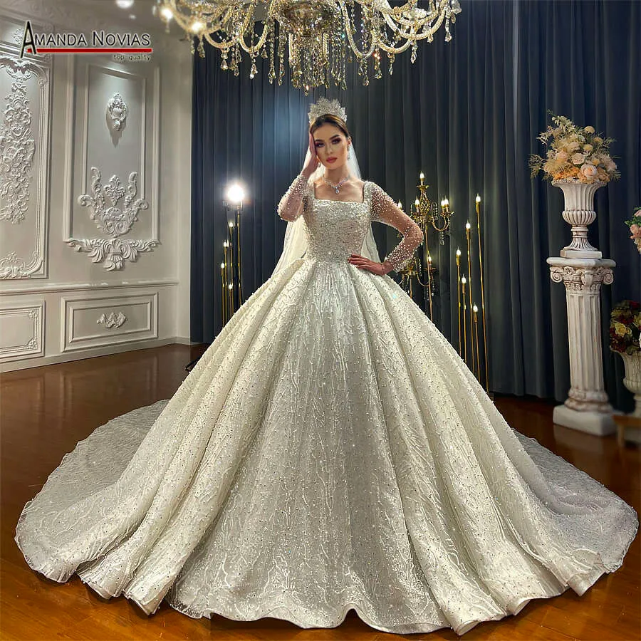 Stunning Amanda Novias Bridal Gn with e and Pearls