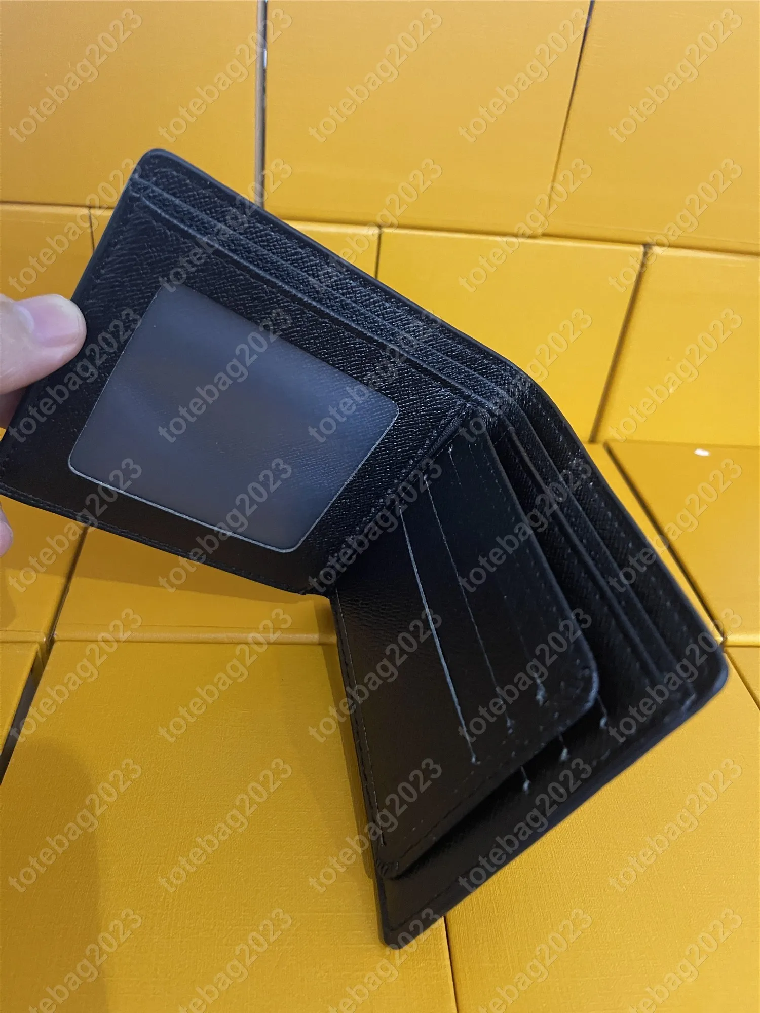 ✓ DHgate 디자이너 지갑 : 카드 홀더 코인 지갑이있는 프리미엄 가죽 이중 지갑 클래식 스타일, 일상적인 사용에 적합합니다. |  인기 지갑