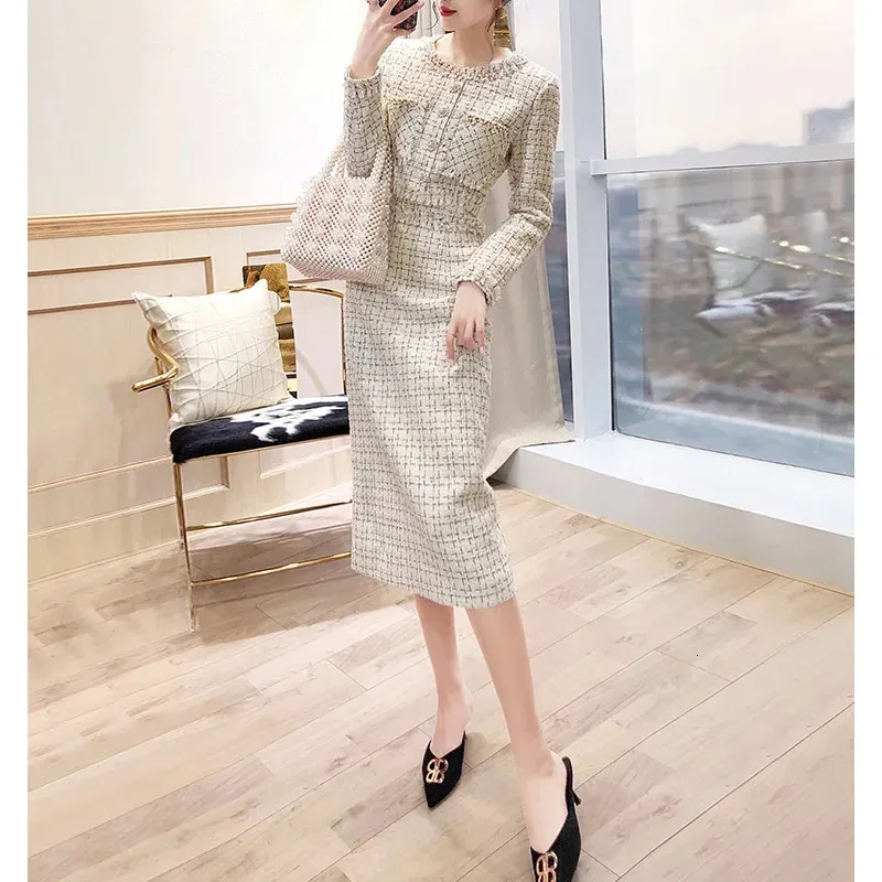Fashionable Women's Coarse Woolen Suit Tweed Dress - Autumn O-Neck, Long Sleeved, Single Chest, Elegant Evening & Party Vest (Style 241011)